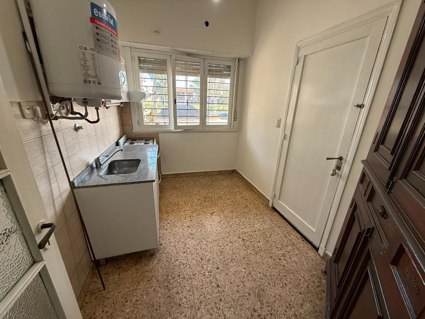 Depto Tipo Casa en Alquiler de 1 dormitorio