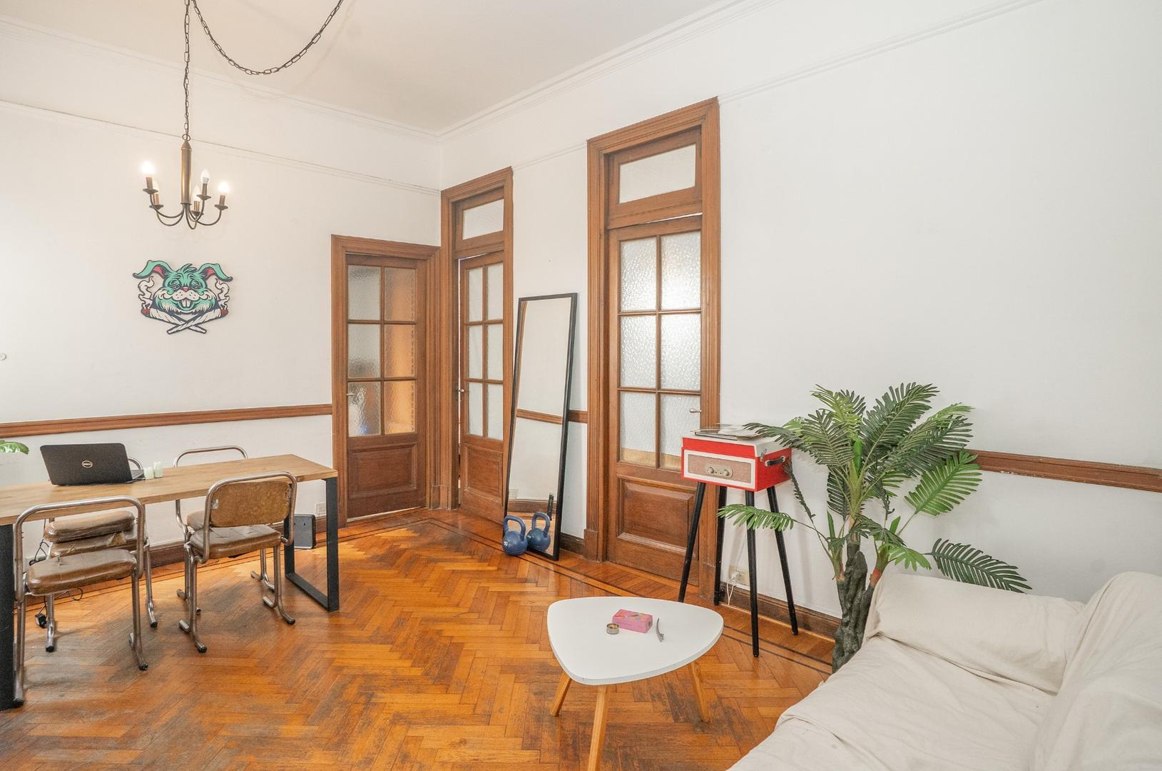 Av. Corrientes 1200, Piso 3