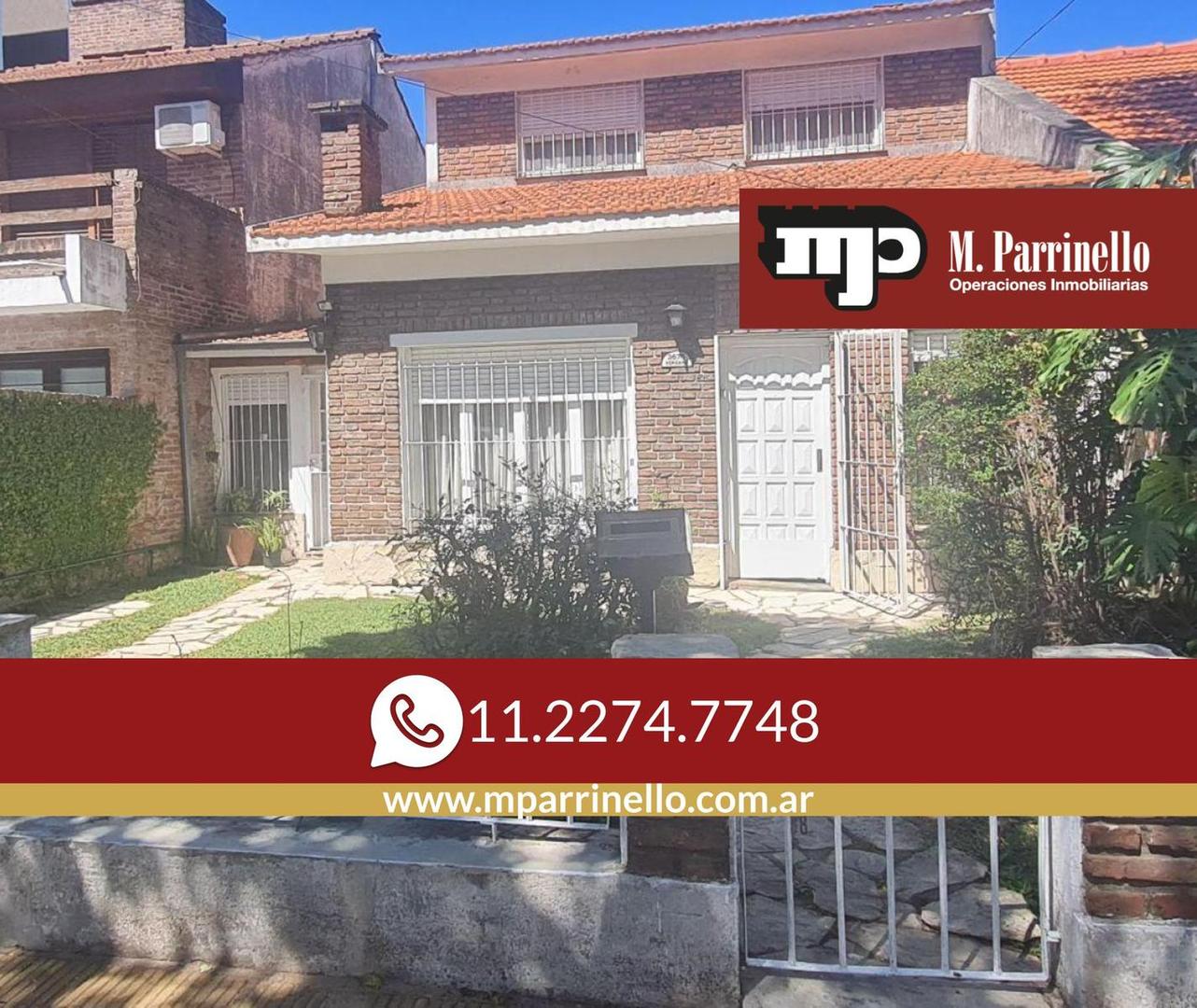 Funcional casa de 4 ambientes con jardín, cochera y terraza en Florida- En Venta