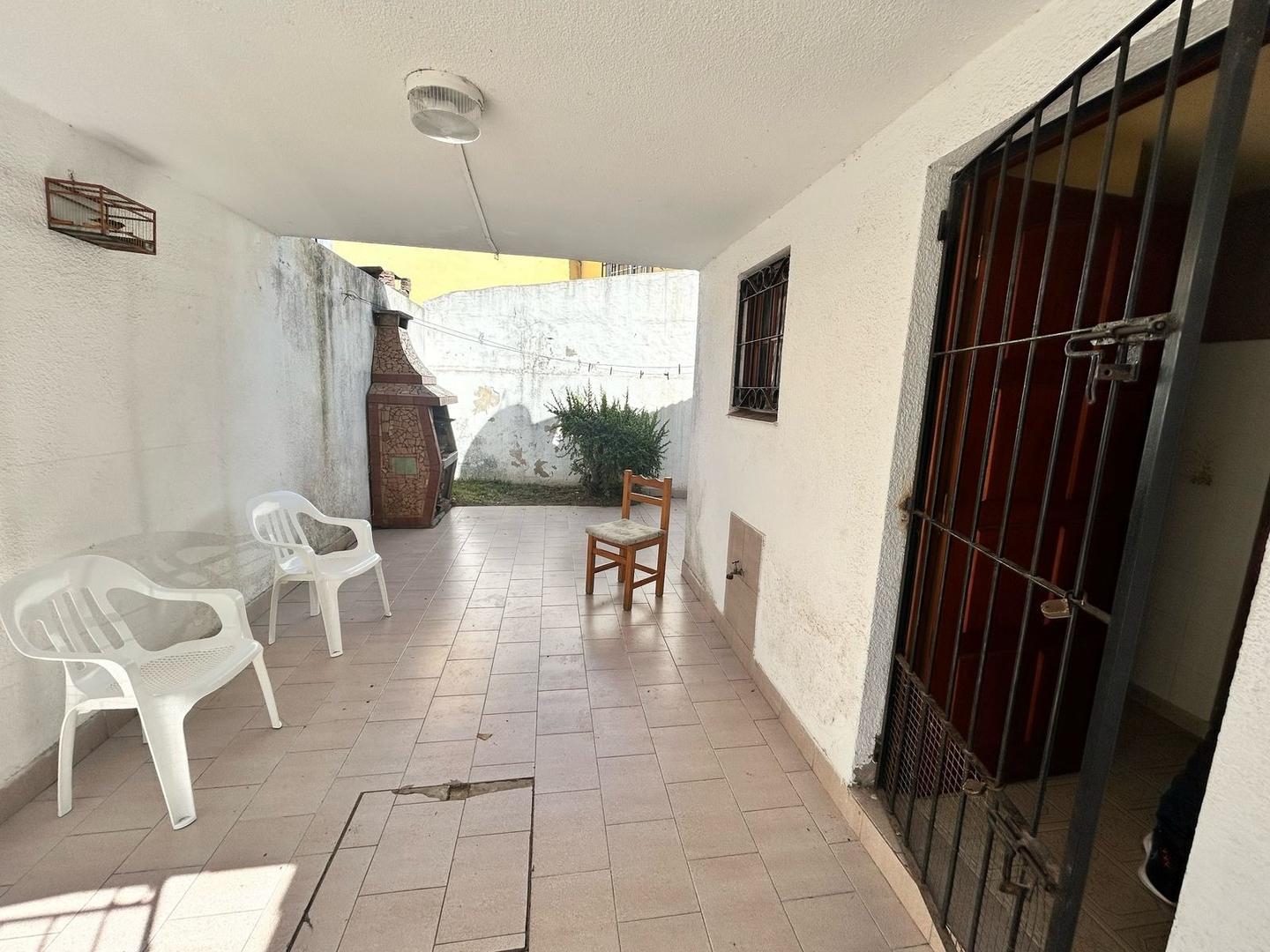 Departamento 4 ambientes con 1 baño