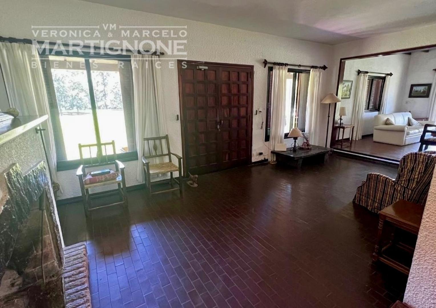 6 Has. en venta con casa, casa de casero y caballerizas