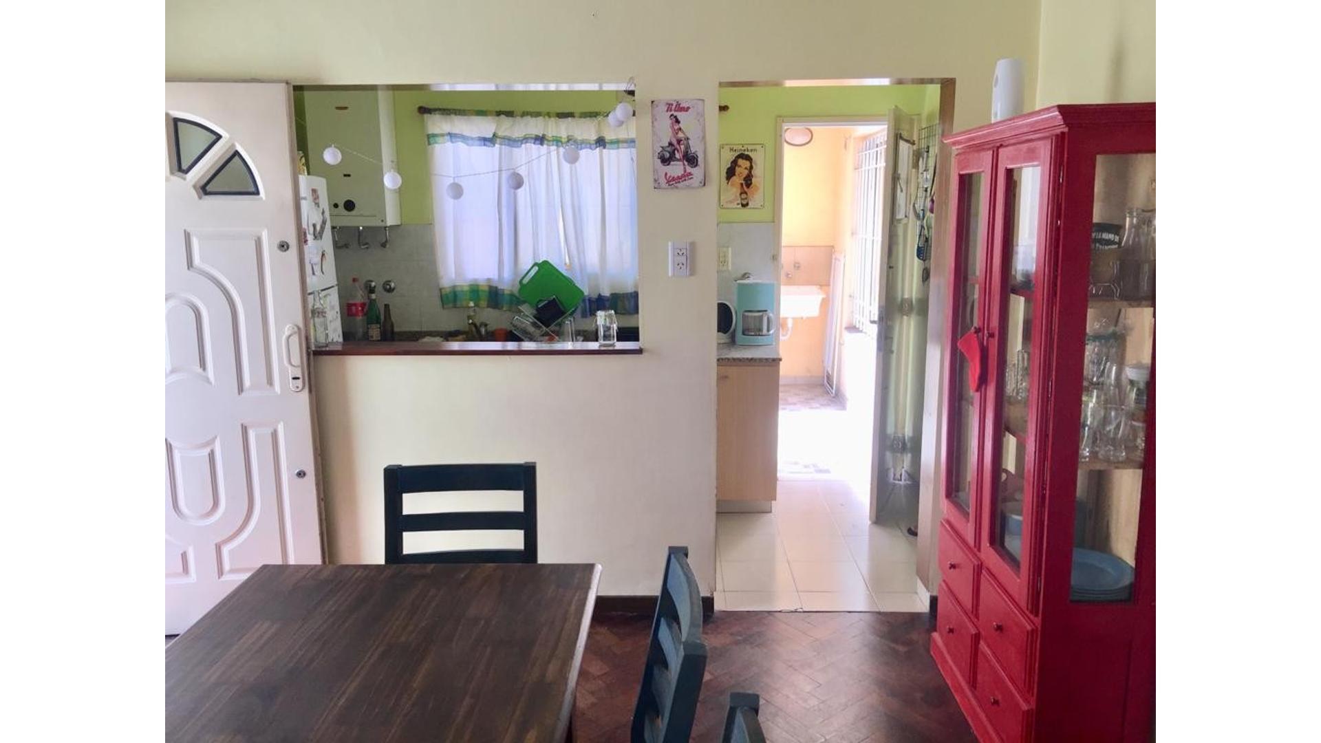 venta de departamento tipo casa de 3 ambientes en Wilde