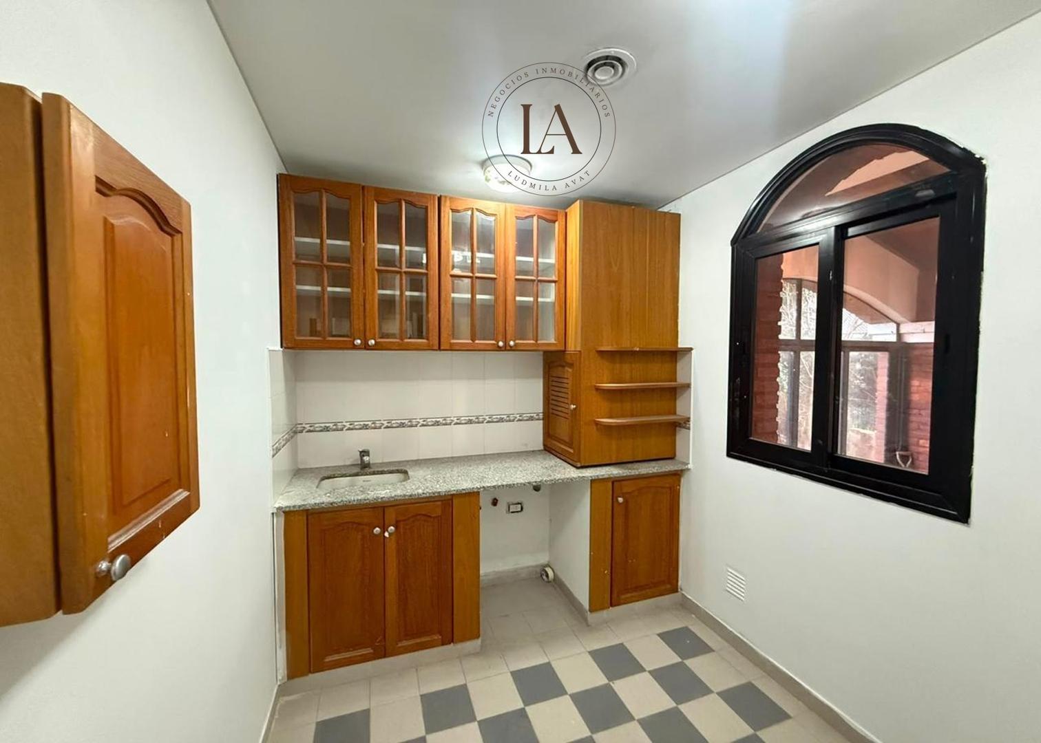 Casa en Venta en Campos De Álvarez, USD 290.000