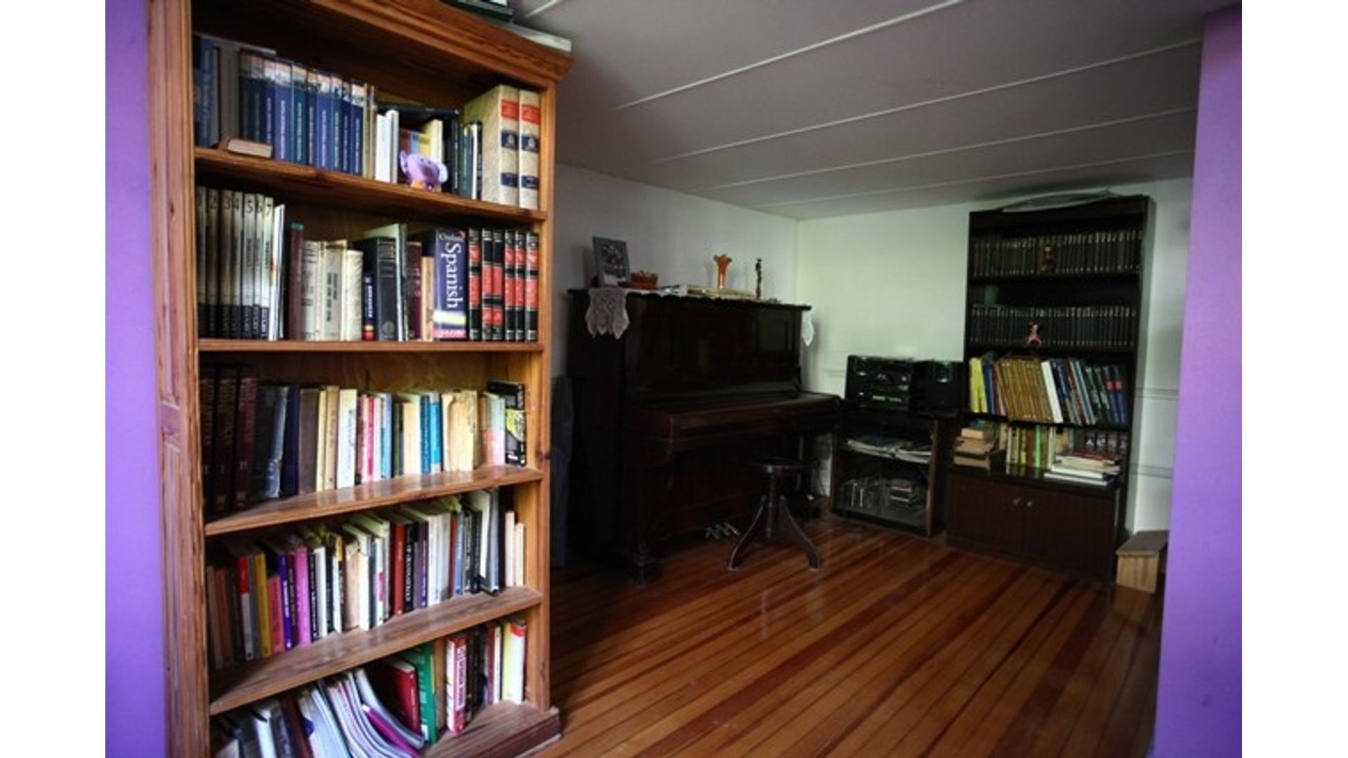 Casa 5 ambientes con 3 baños