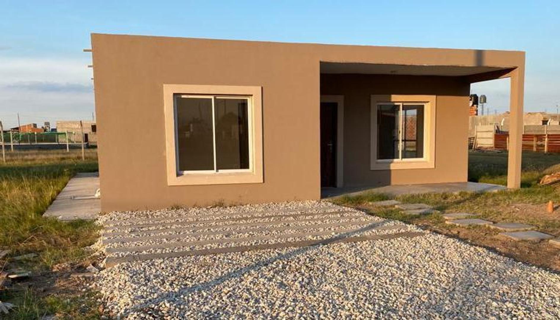 VENTA CASA QUINTA EN BARRIO LOS TILOS - DOMSELAAR