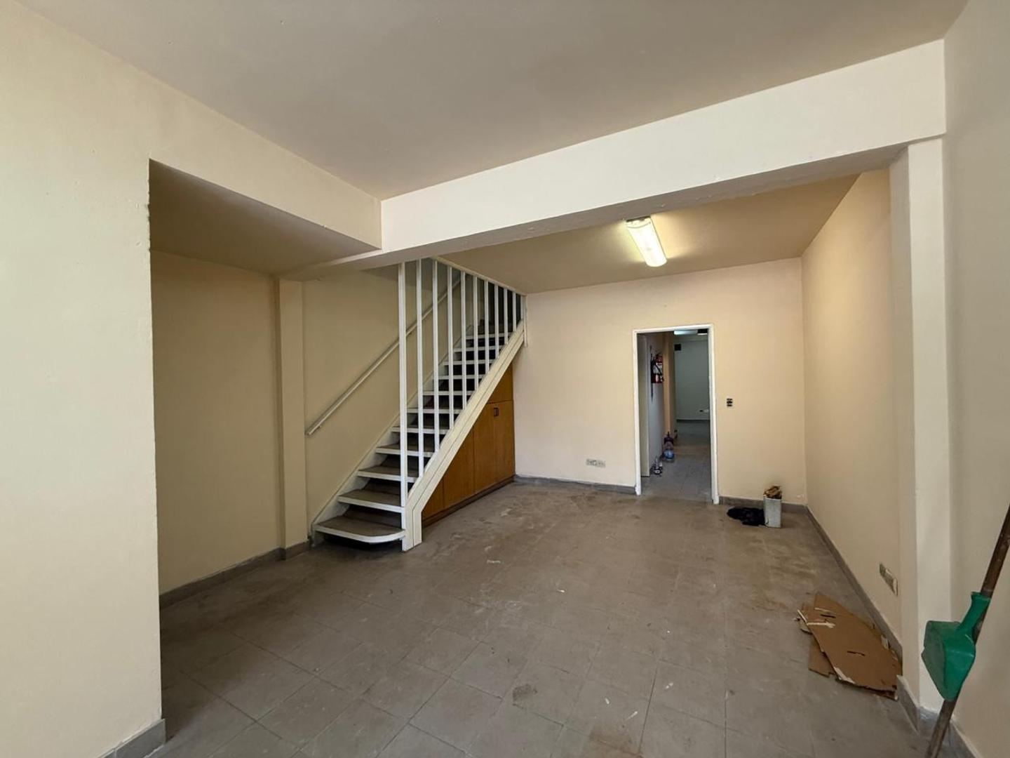 Local en Alquiler en Constitucion, $ 1.500.000