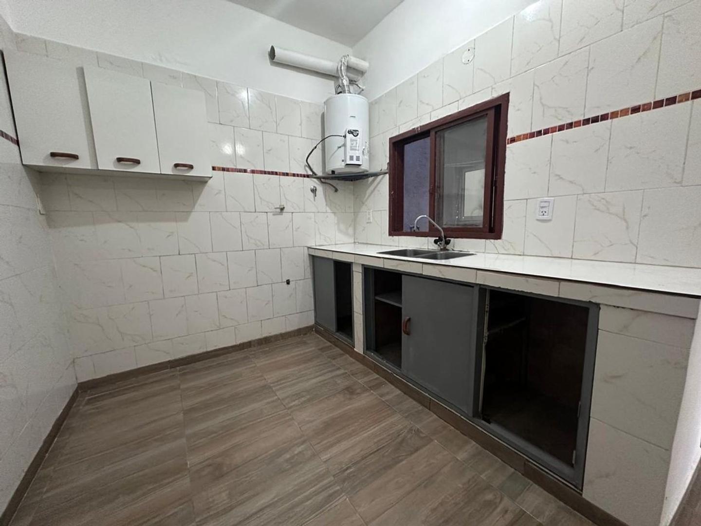 Depto Tipo Casa en Alquiler de 3 ambientes