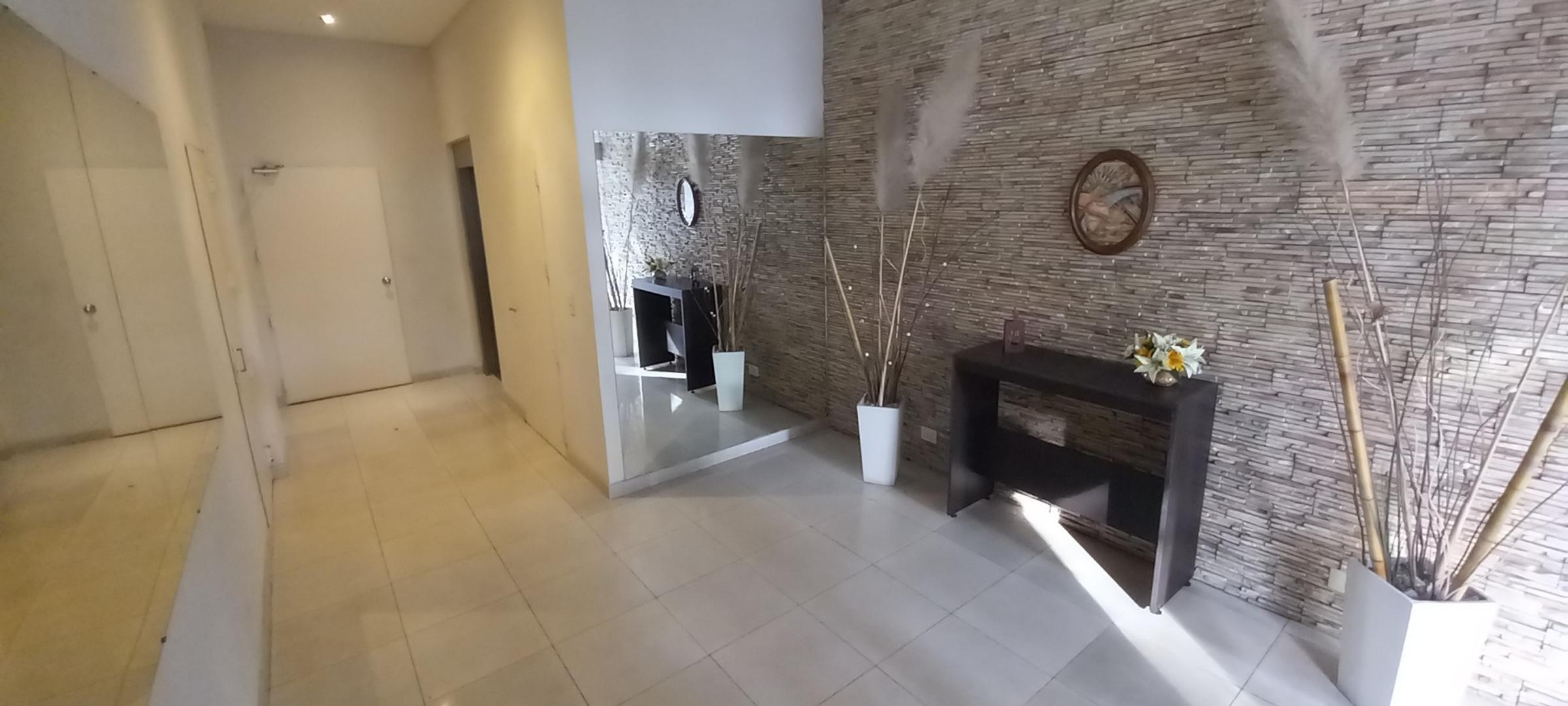 Larrazabal 100, Piso 3