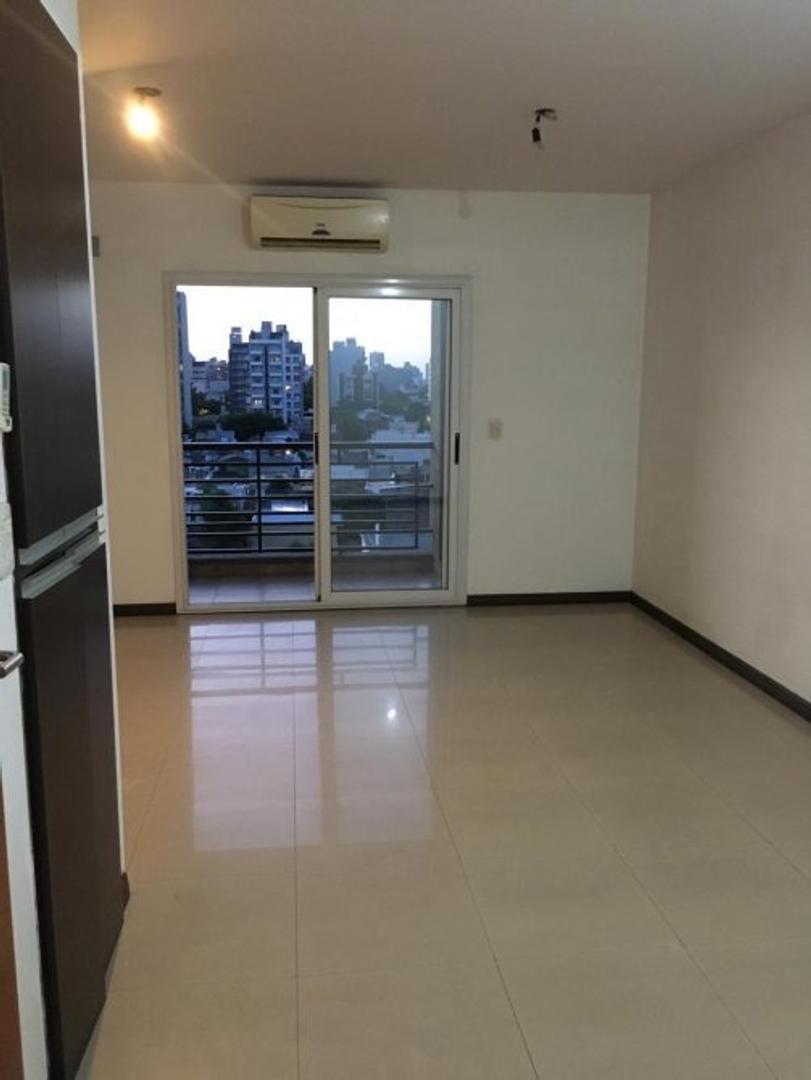 DEPARTAMENTO 2 AMB. AL FRENTE CON COCHERA!