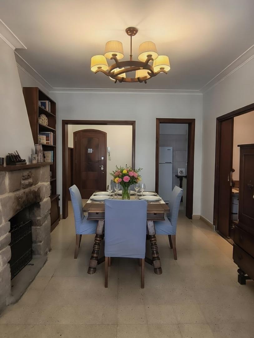 Excelente Depto tipo pH en 1 piso por escalera con cochera