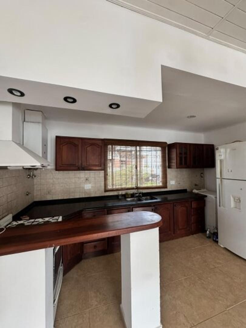 Depto Tipo Casa en Alquiler de 2 dormitorios