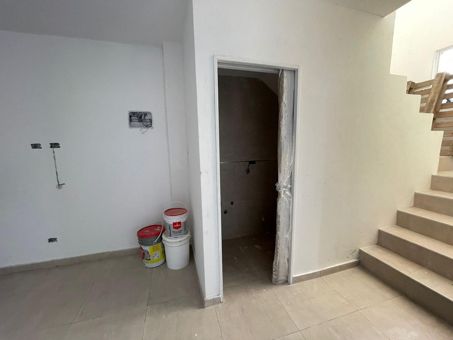 Casa 4 ambientes con 3 baños