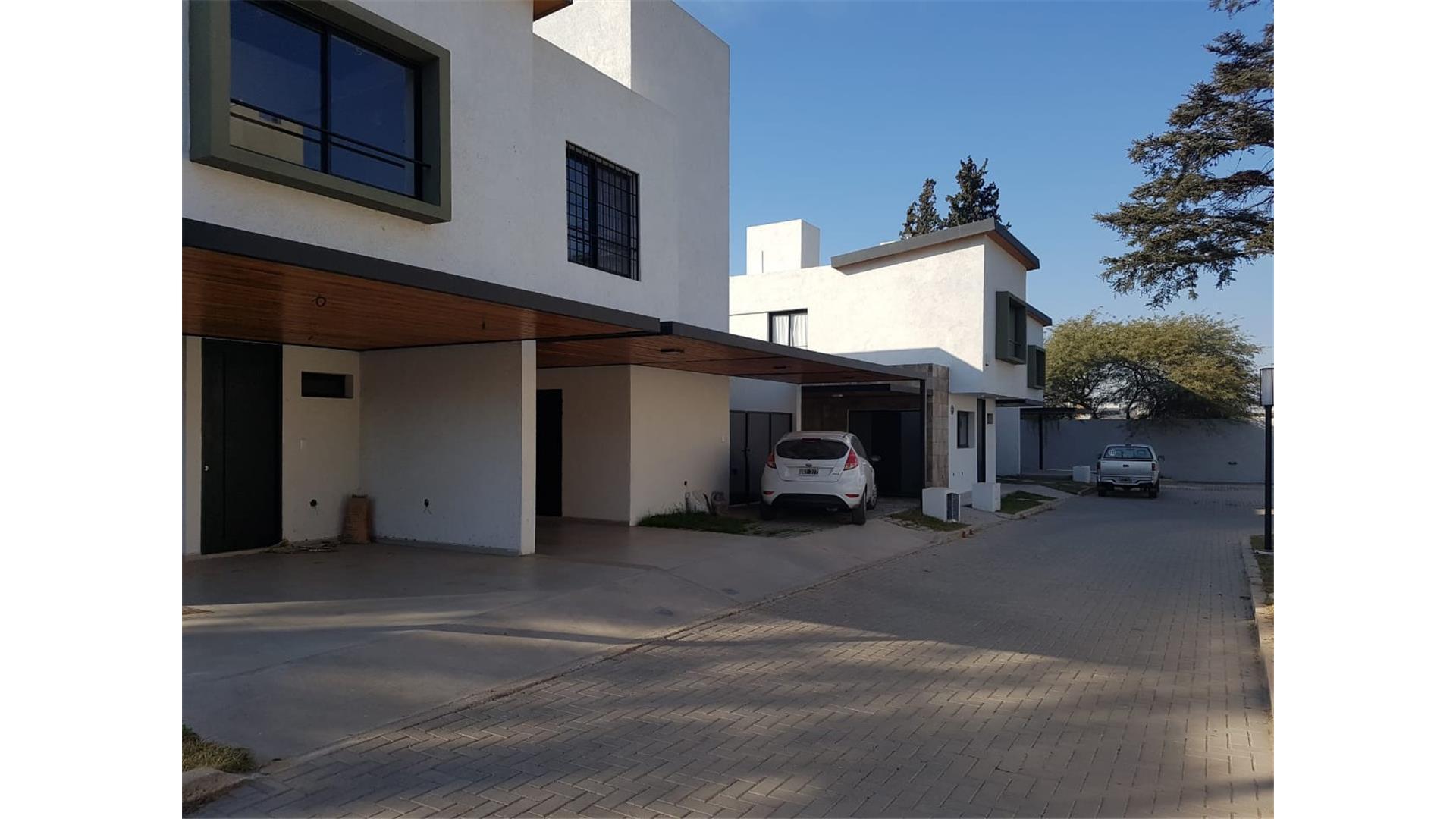 Casa en Venta en Villa Belgrano, USD 185.000