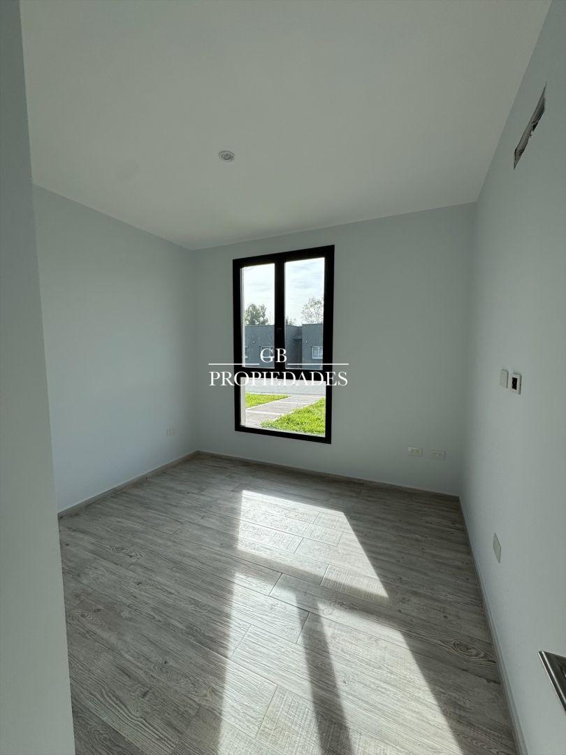 Venta de Casa 4 AMBIENTES, 3 dormitorios, en Santa Emilia, Pilar