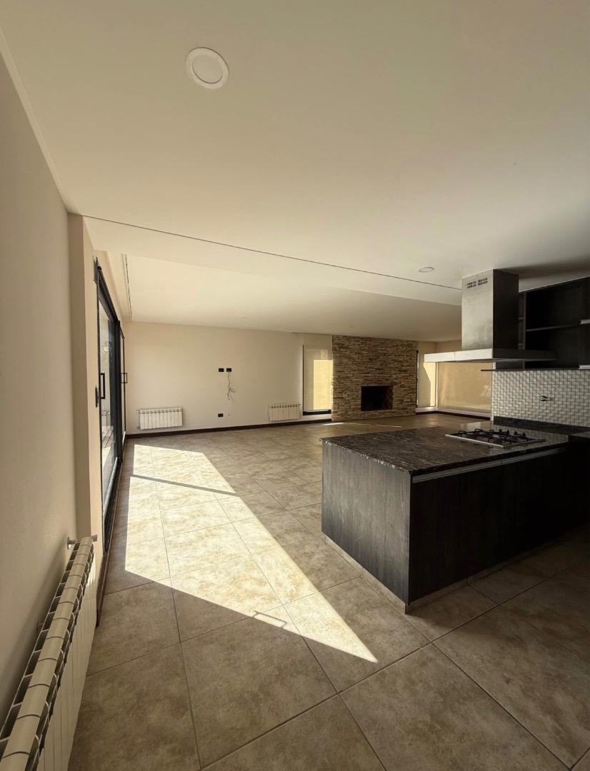 CASA 4 AMBIENTES EN RUMENCO