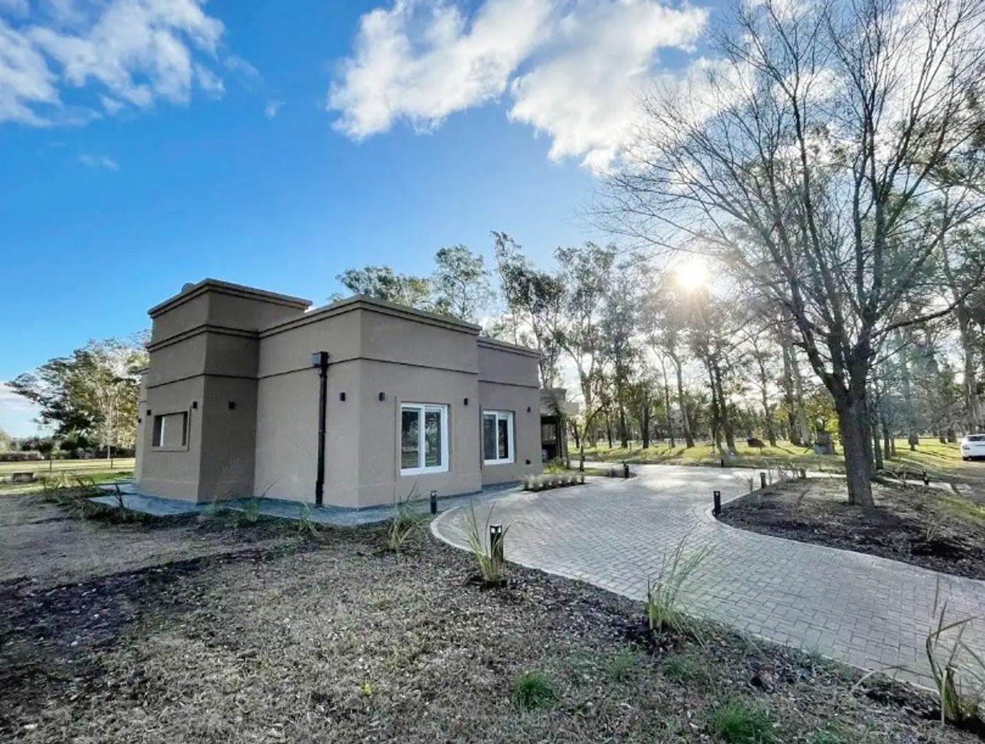 Casa en Venta en La Asunción Club de Campo, USD 250.000