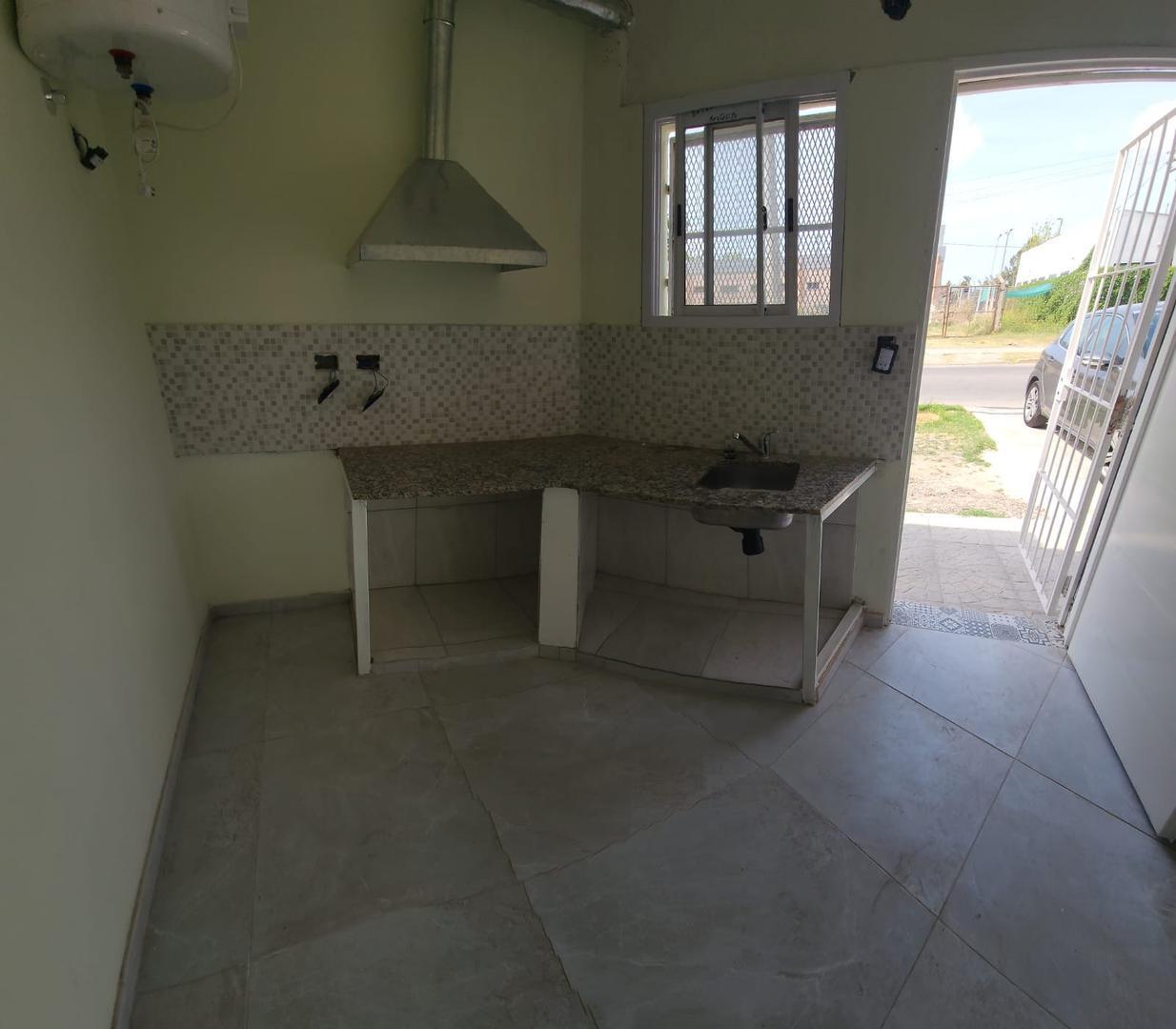 Depto Tipo Casa en Alquiler de 2 ambientes