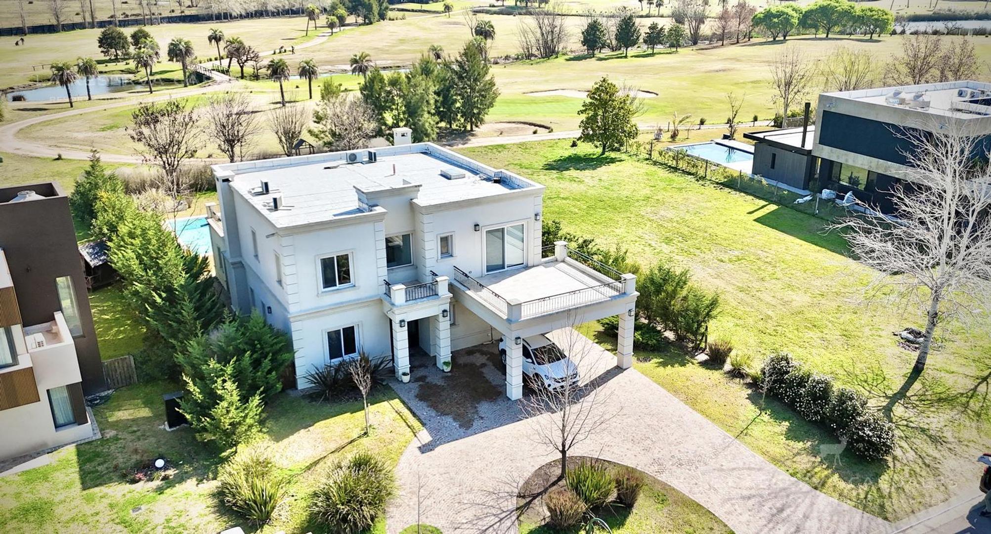 Casa en Venta de 5 dormitorios