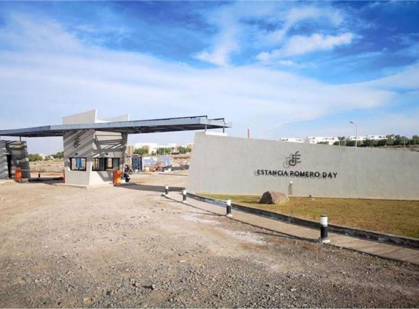 LOTE EN BARRIO ESTANCIA ROMERO DAY - EL CHALLAO