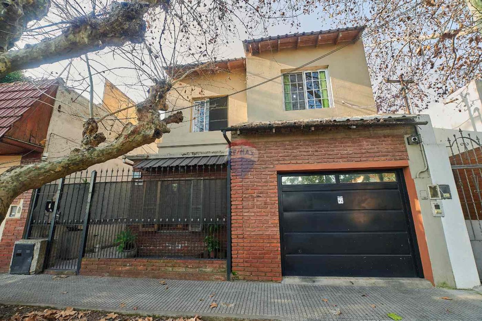 VENTA CASA 5 AMBIENTES, QUILMES ESTE