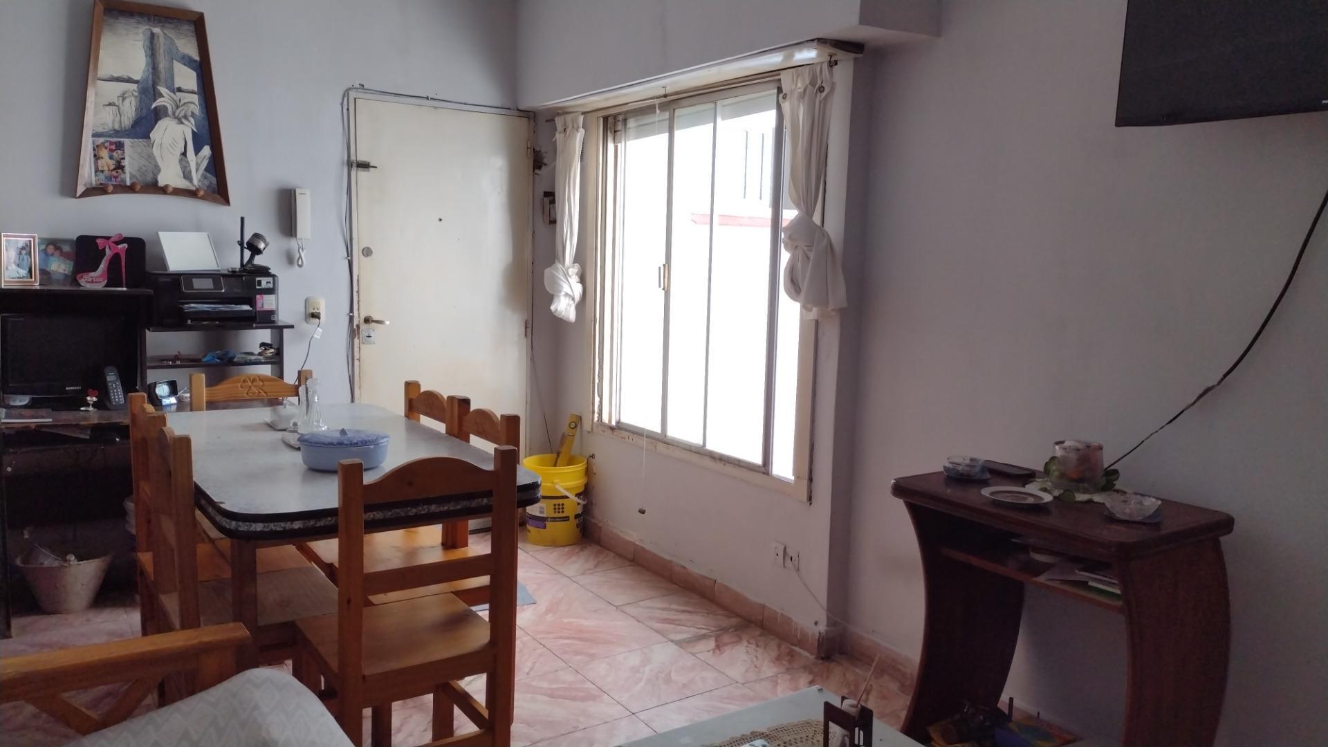 VENTA DEPARTAMENTO TRES AMBIENTES CONTRAFRENTE