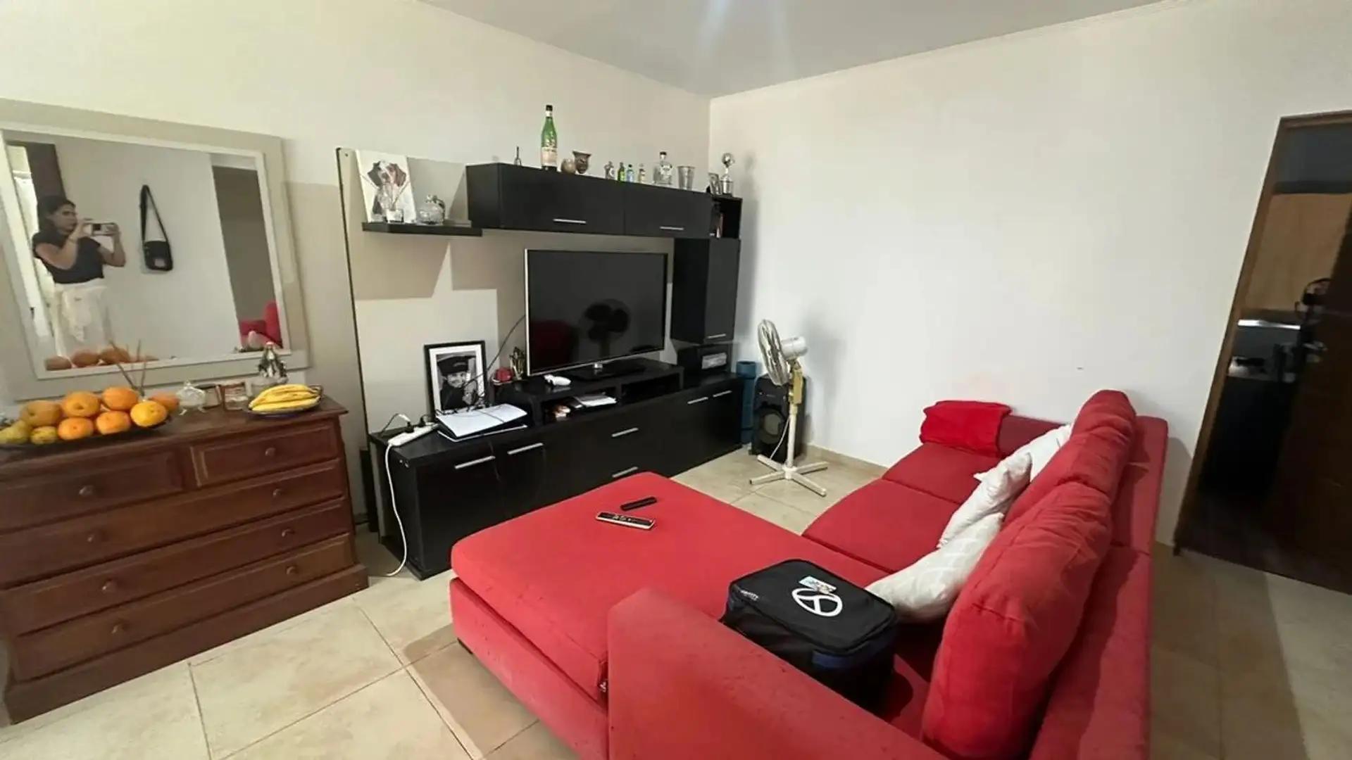 Depto Tipo Casa 3 ambientes con 1 baño