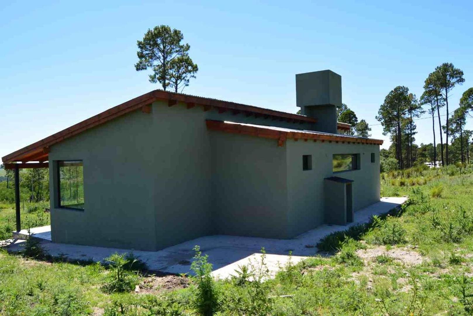 Casa 3 ambientes con 2 baños