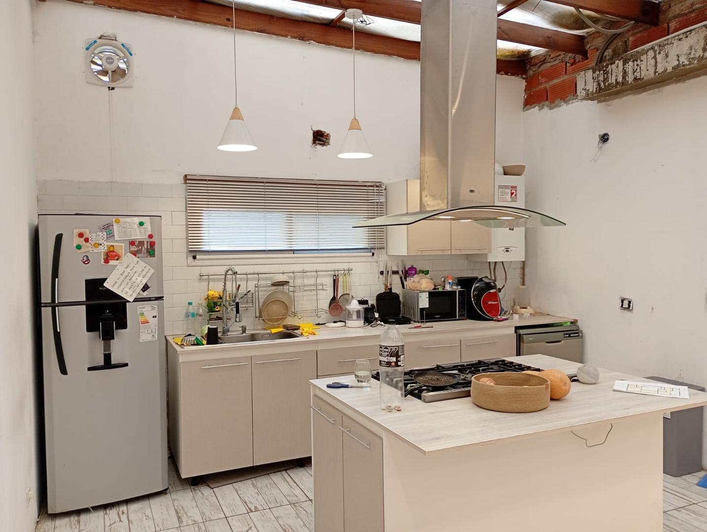 OPORTUNIDAD Casa a terminar a 50m de colectora