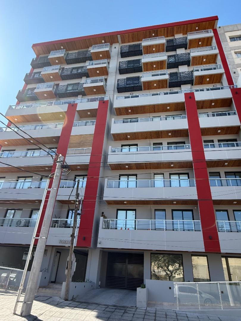 Mono A Estrenar En Calle 20 De Febrero 1400 , Piso 1