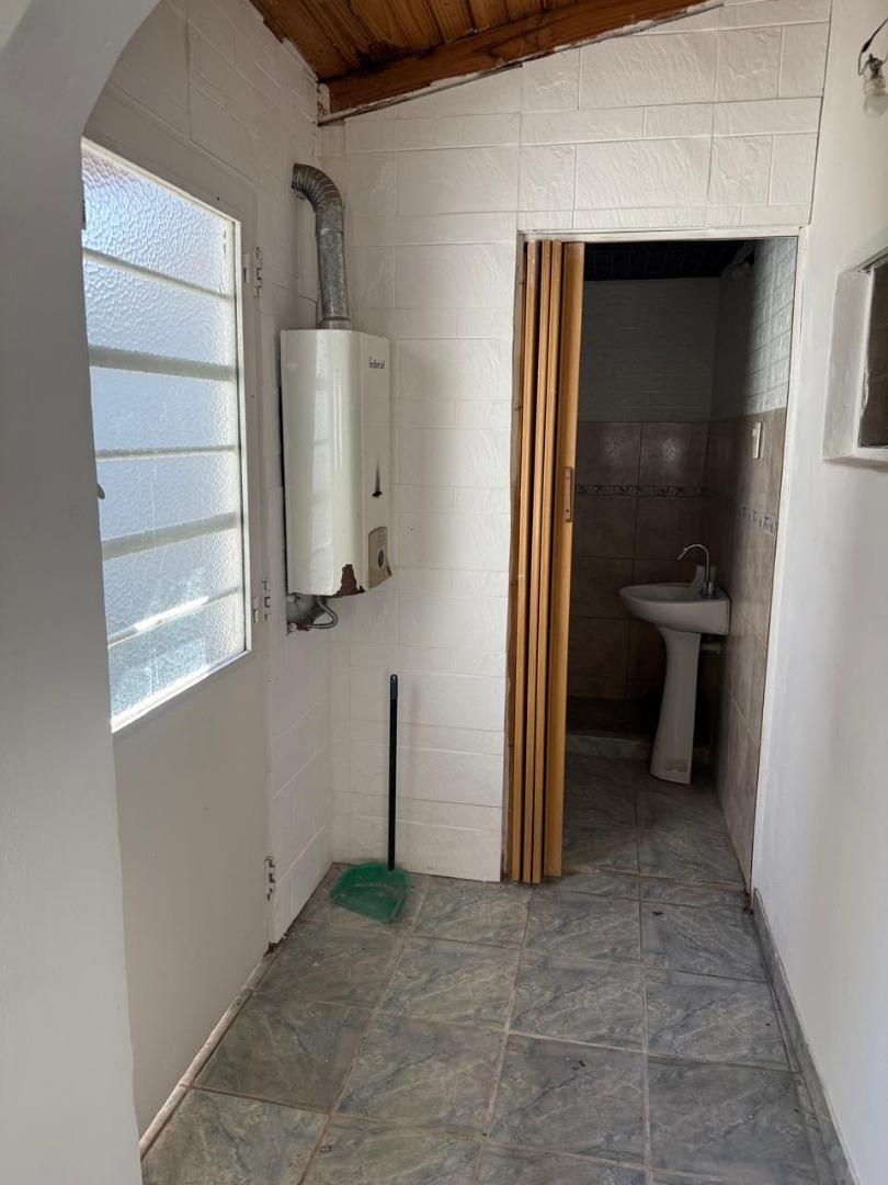 Casa 3 ambientes en alquiler Castelar Norte