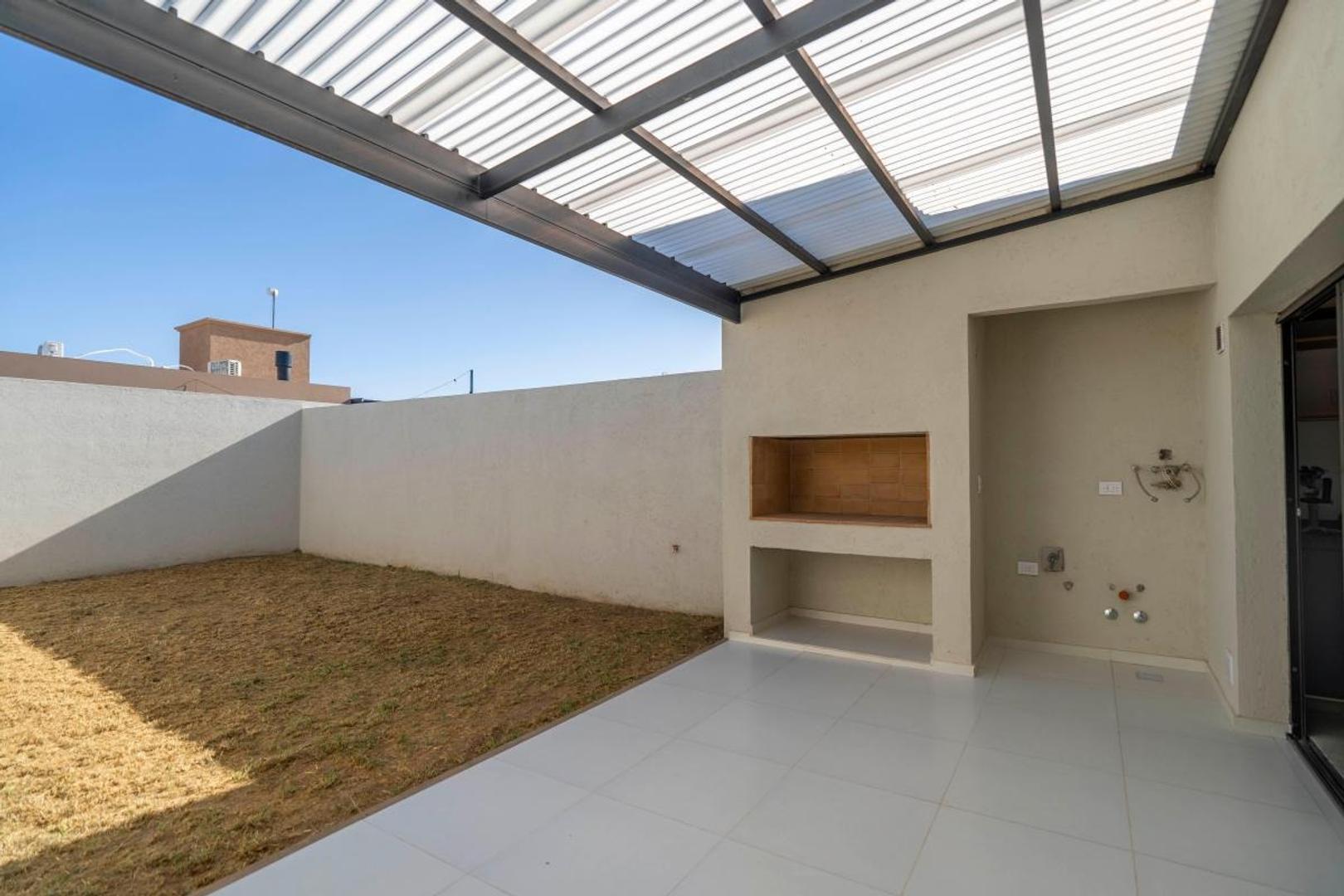 DUPLEX DOCTA AVENIDA ETAPA 5 MANZANA 94 LOTE 25