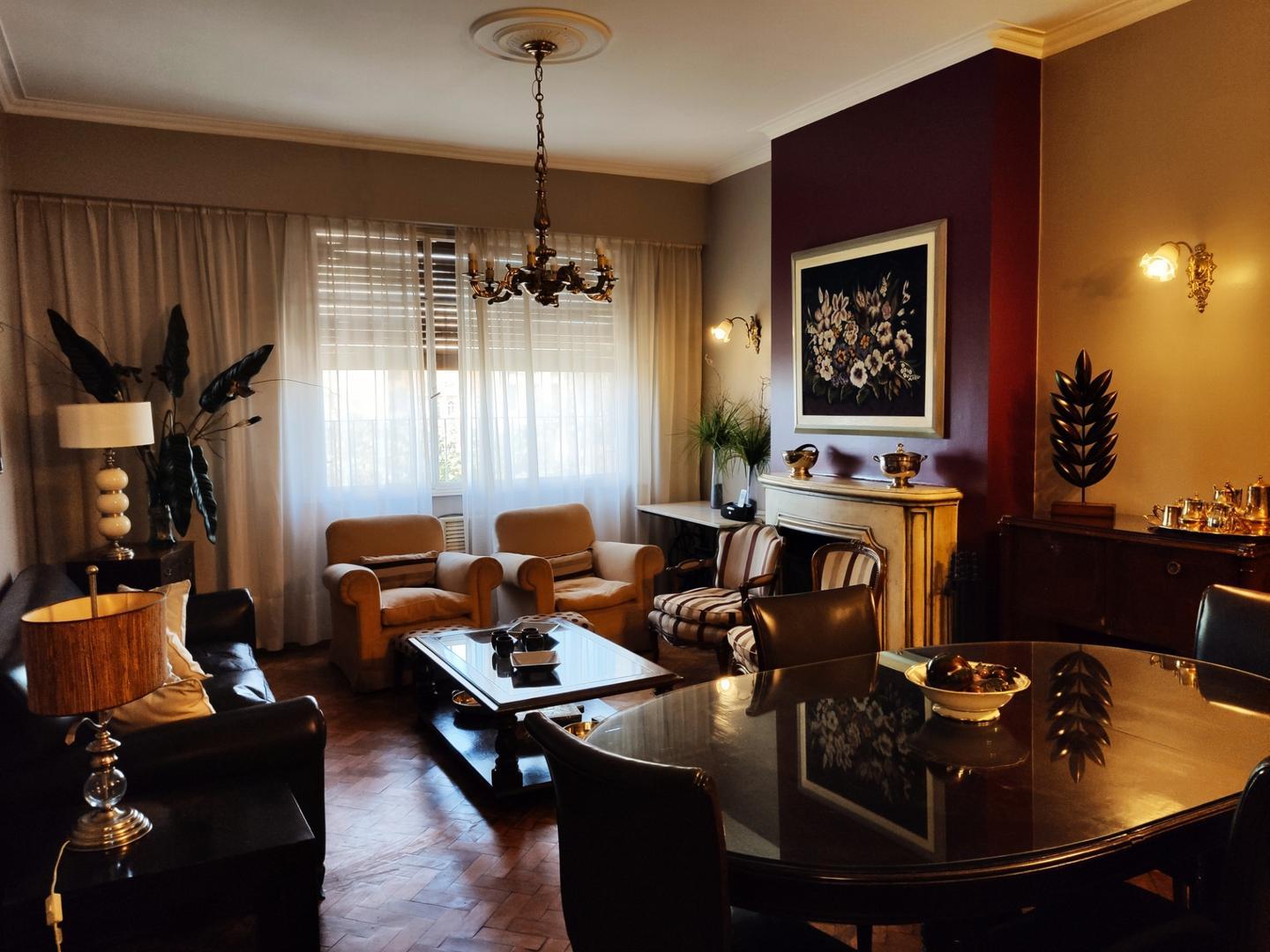 Departamento en Venta de 6 ambientes