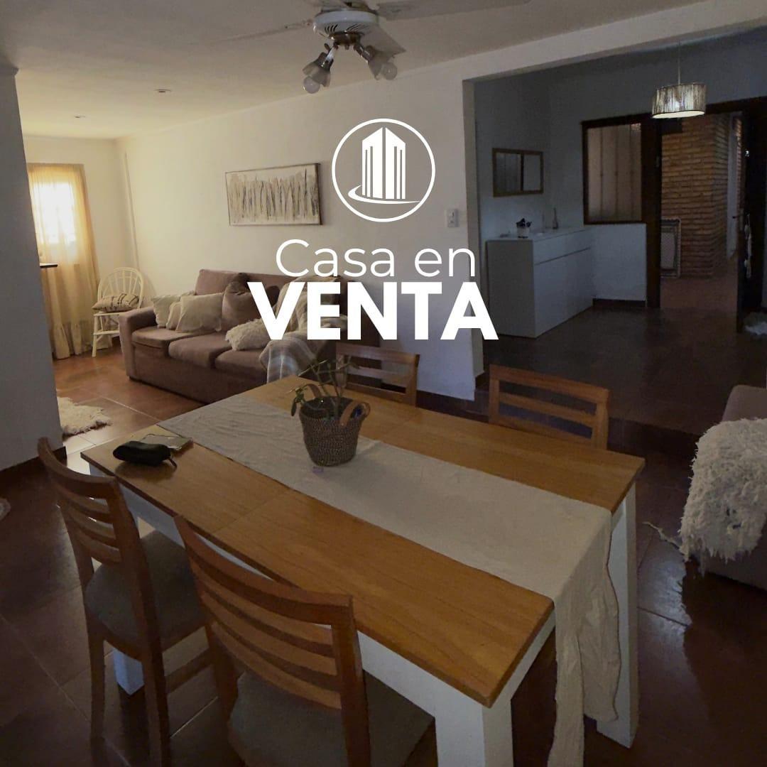 VENDO. Casa en calle Urdinarrain. Concordia, ER.