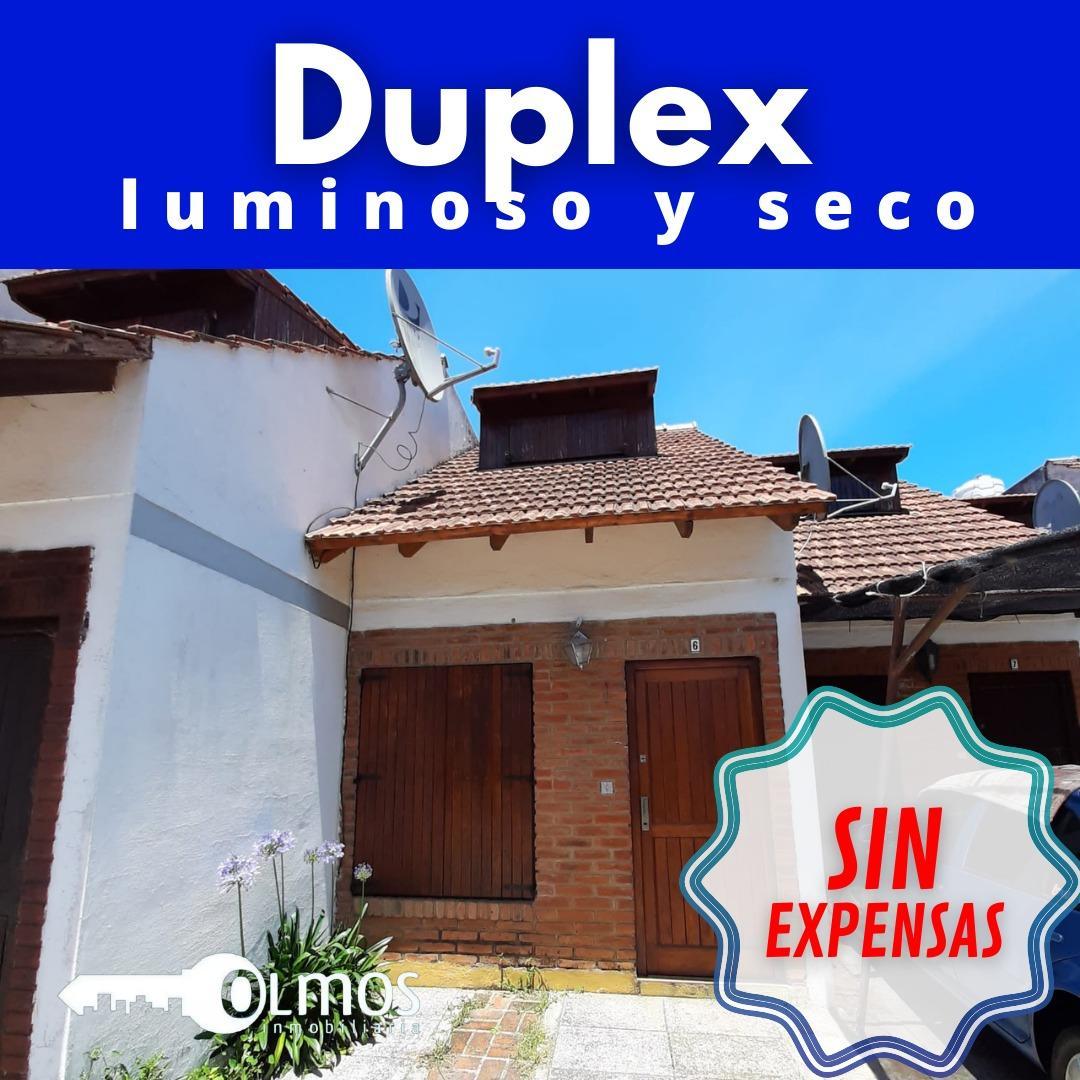 Duplex, 2 dormitorios, cochera, al frente