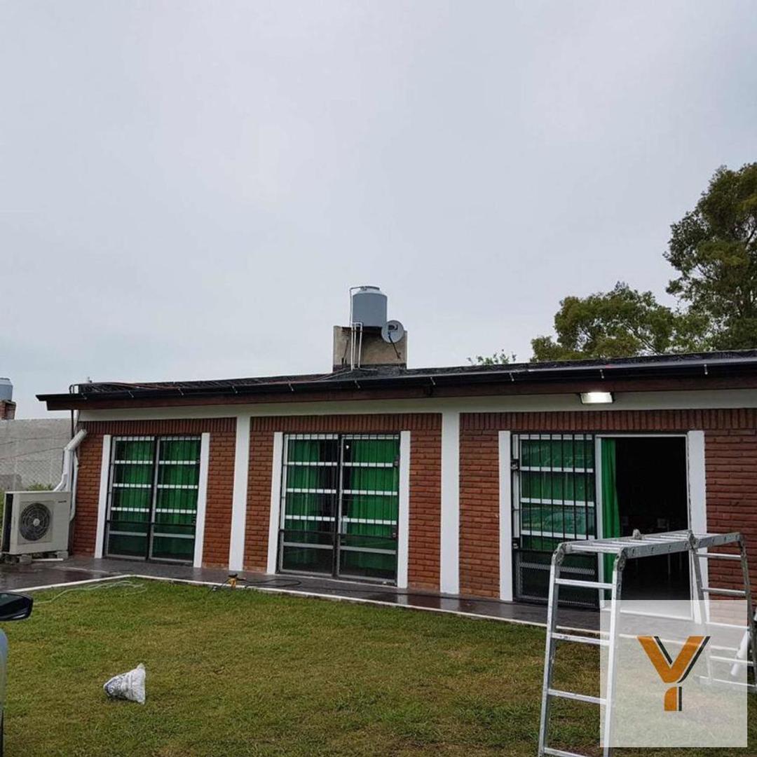 Casa en venta - 1 Dormitorio 2 Baños - 675Mts2 - San Vicente