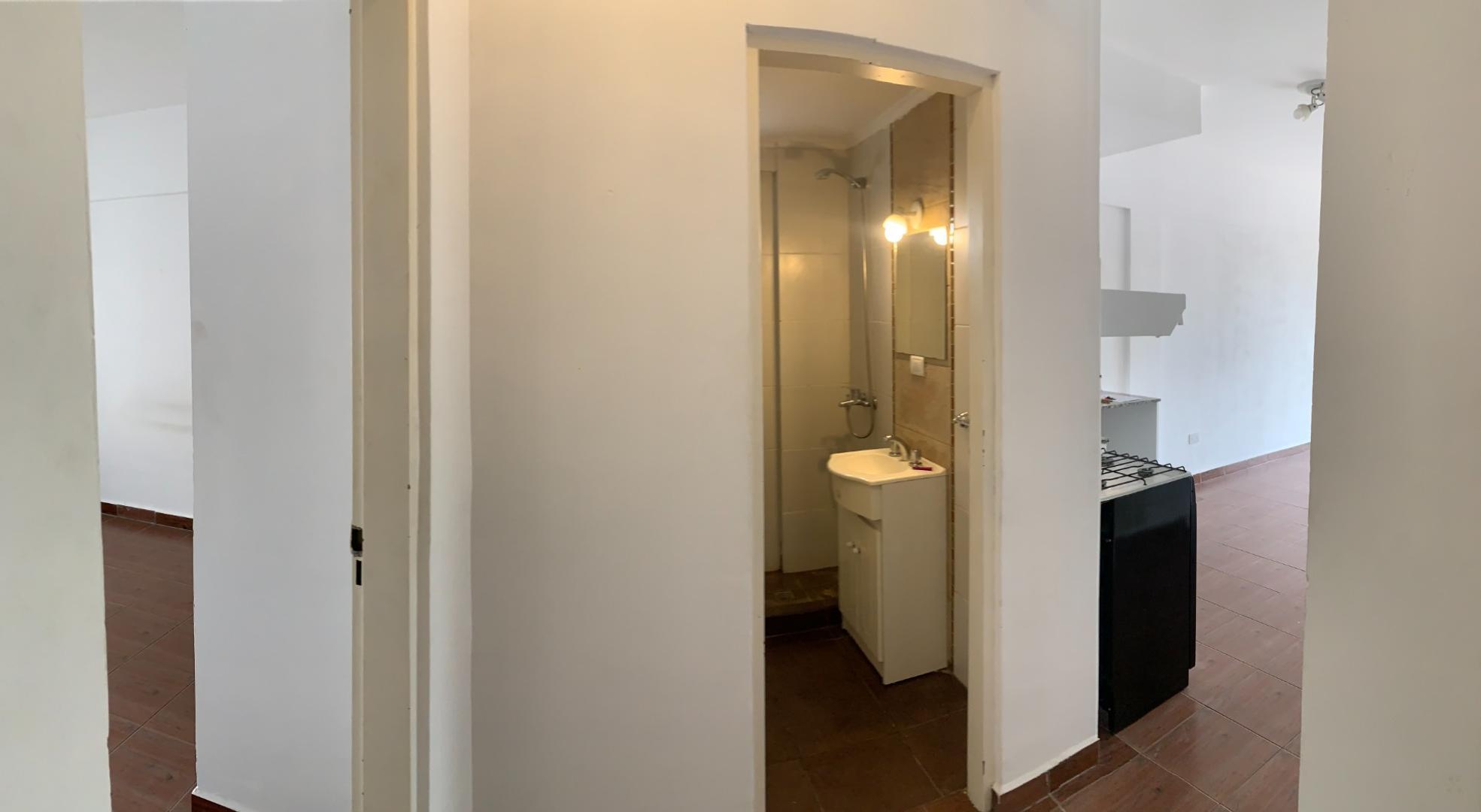 Departamento 2 ambientes con 1 baño