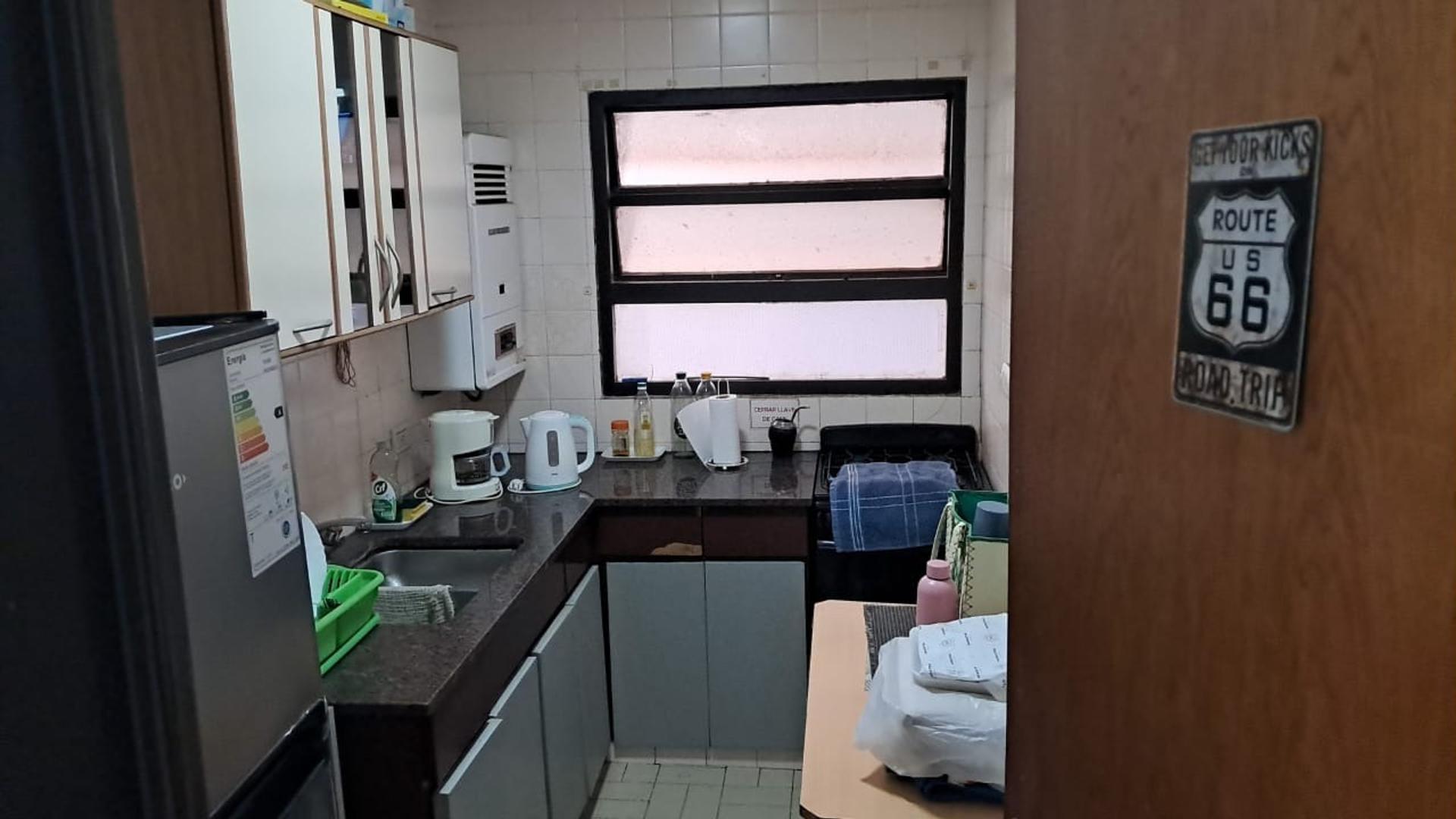 Paraguay 373 , Piso 2