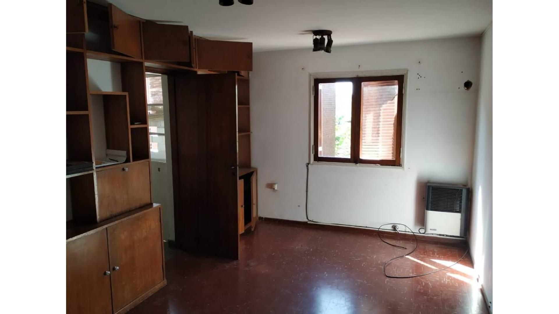 Rivadavia 1100, Piso 2