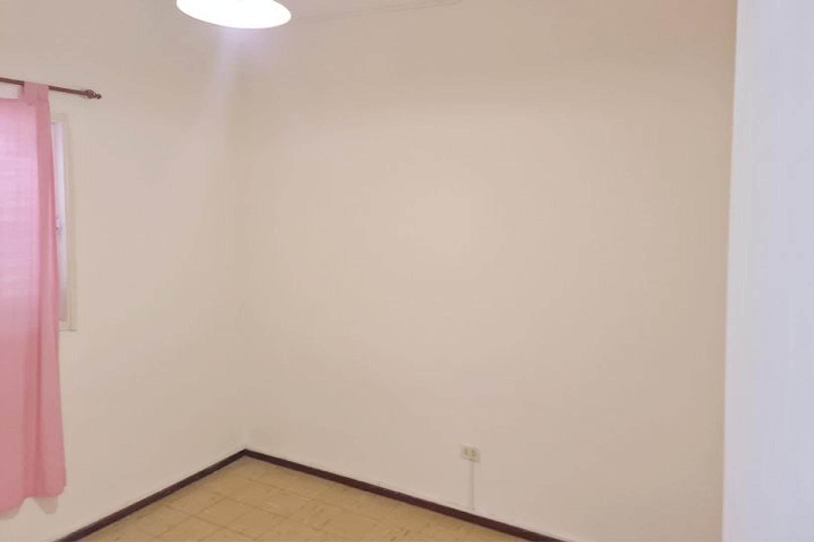 Pje. Bolonia 5219 , Piso 0