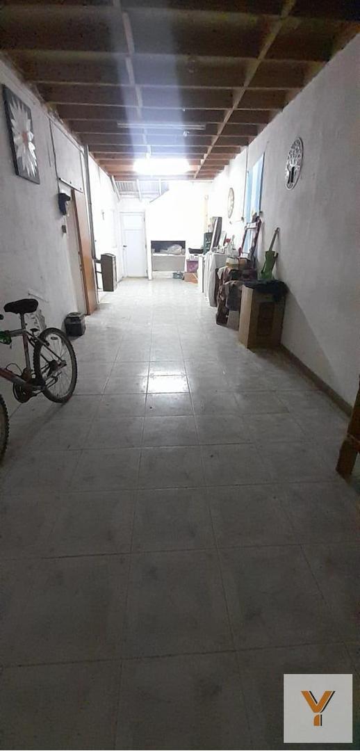 Casa en venta - 3 Dormitorios 1 Baño - Cochera - 200Mts2 - Rawson