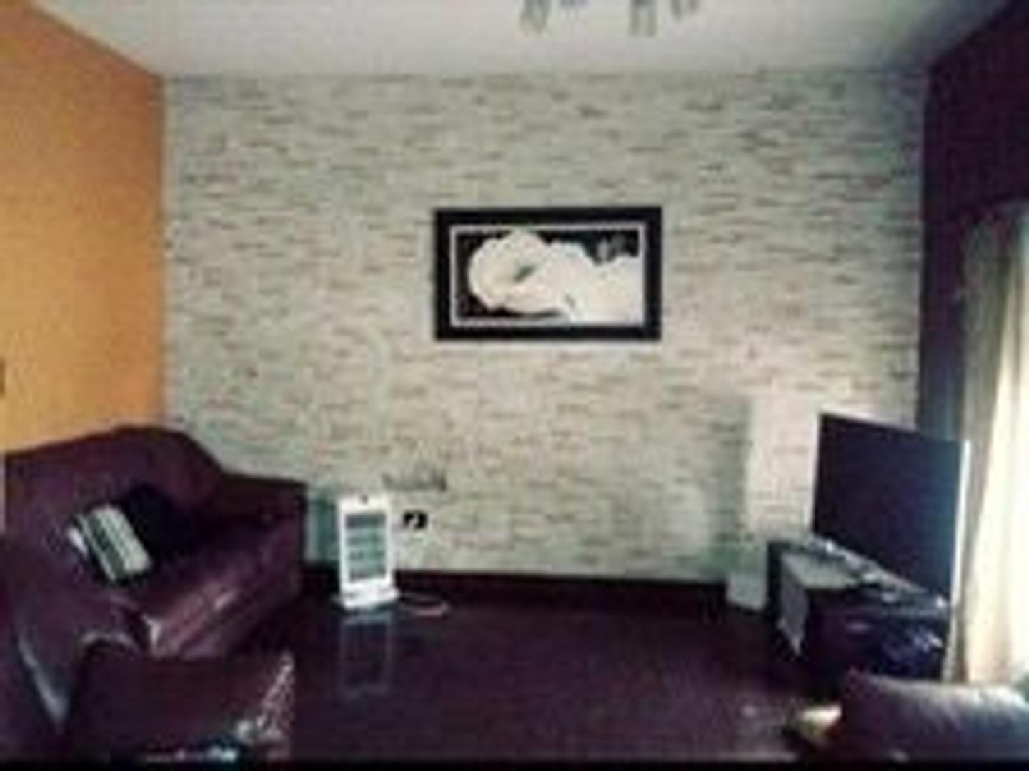 Casa en Venta - Moron sur. 5 Ambientes