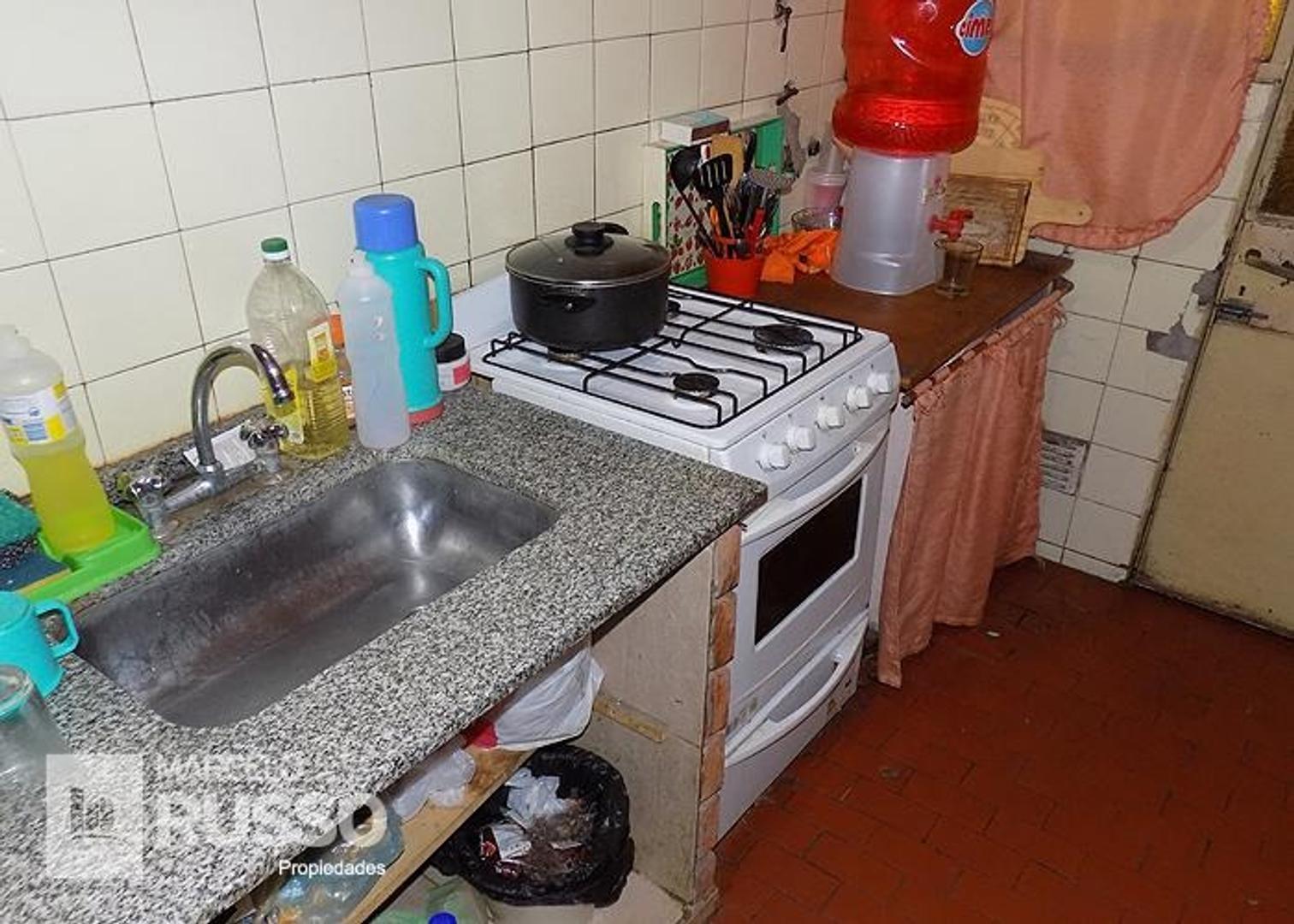 Casa 3 ambientes con 1 baño