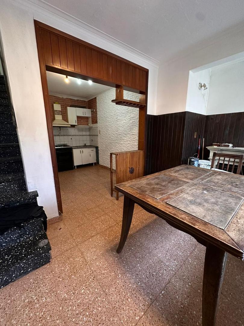 Depto Tipo Casa en Venta 40 años