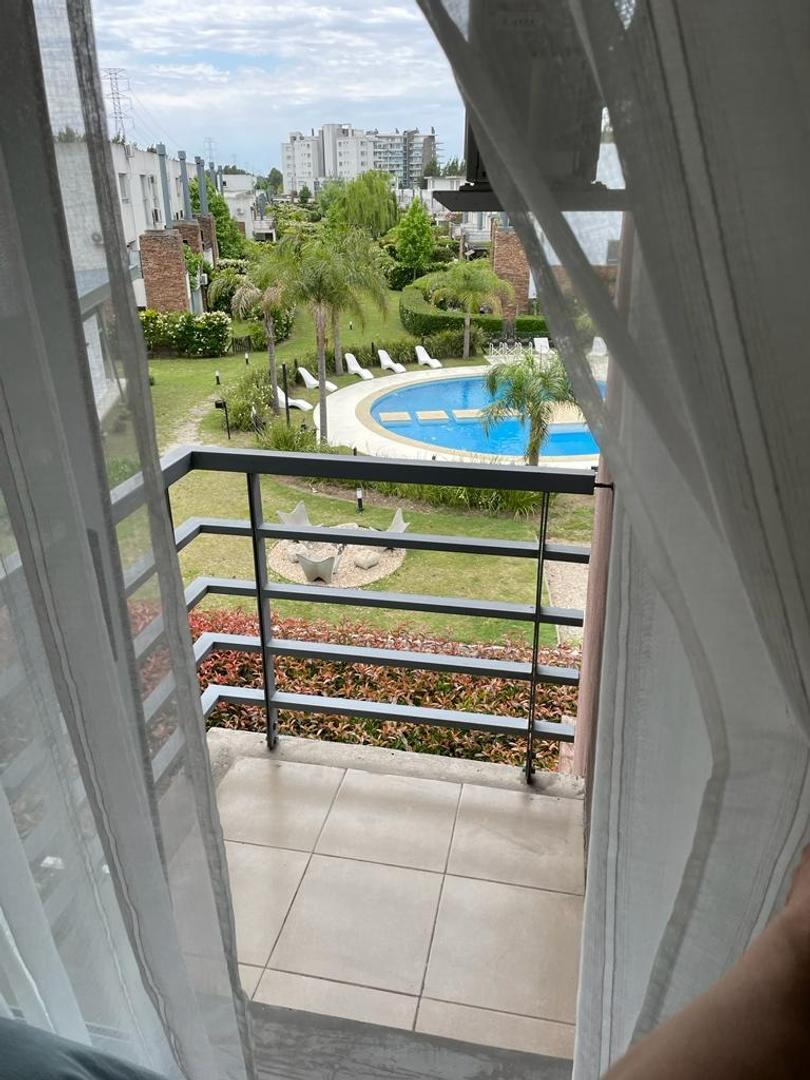 Barrio Senderos, Av. Del Golf 610