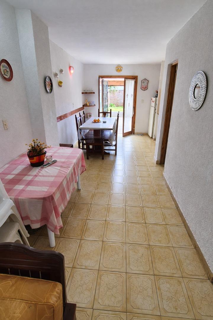 Depto Tipo Casa 4 ambientes con 2 baños