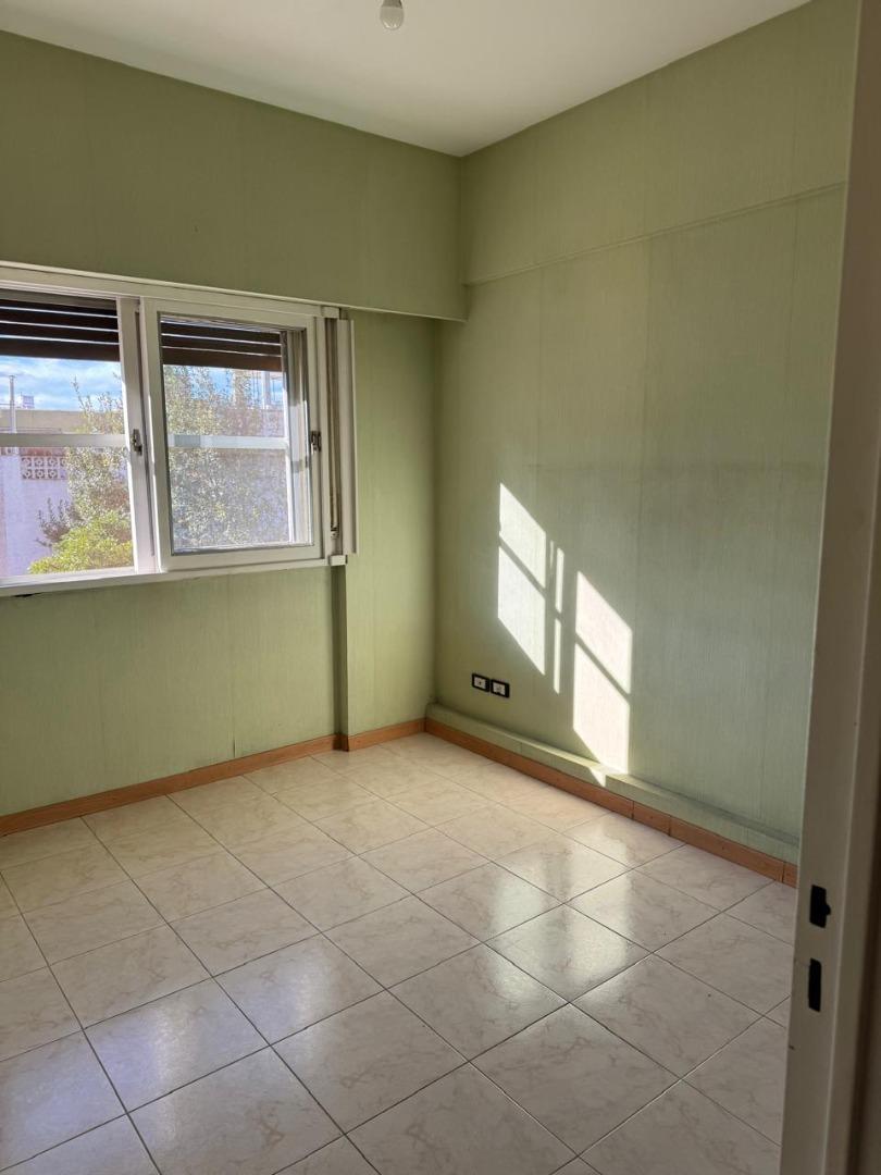 Ardoino 456 , Piso 1