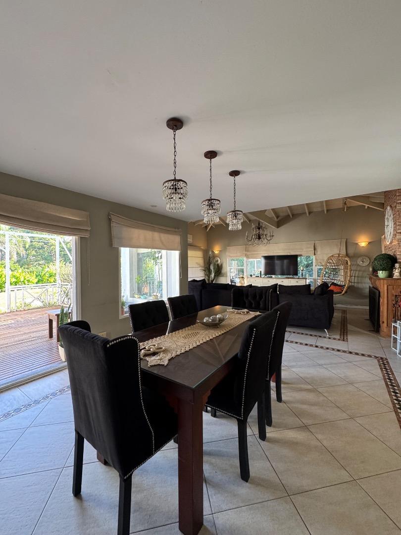 Casa en Venta con 5 cocheras