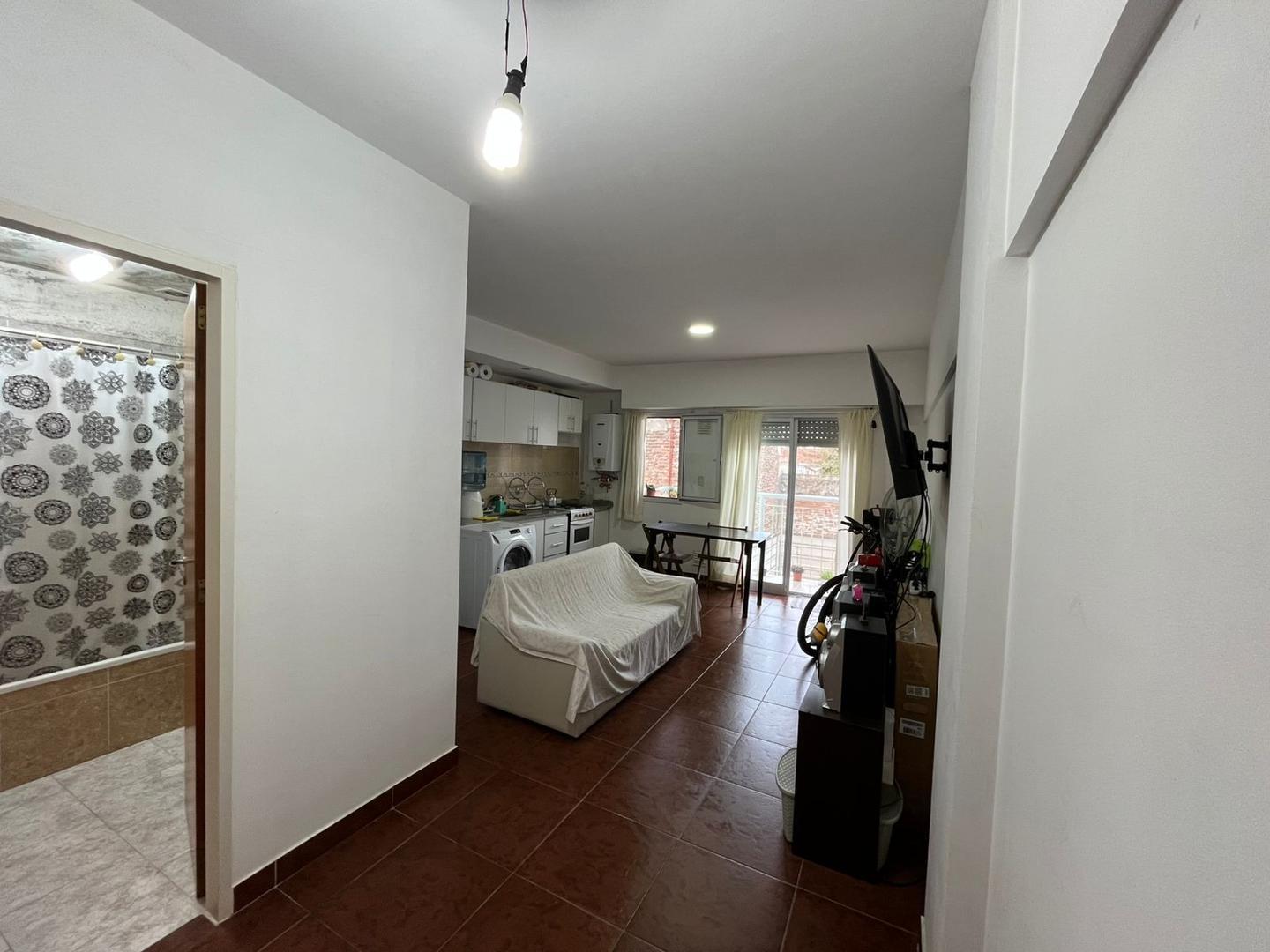 Bolívar 1244 , Piso 1