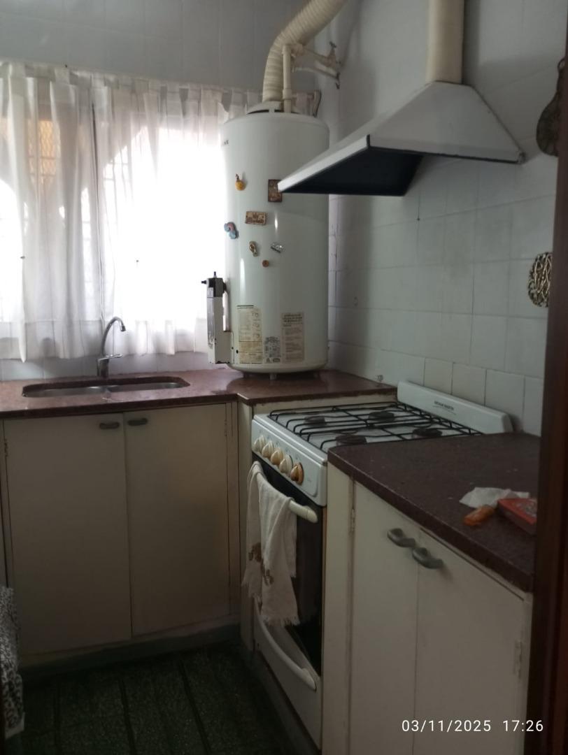 Depto Tipo Casa 4 ambientes con 2 baños