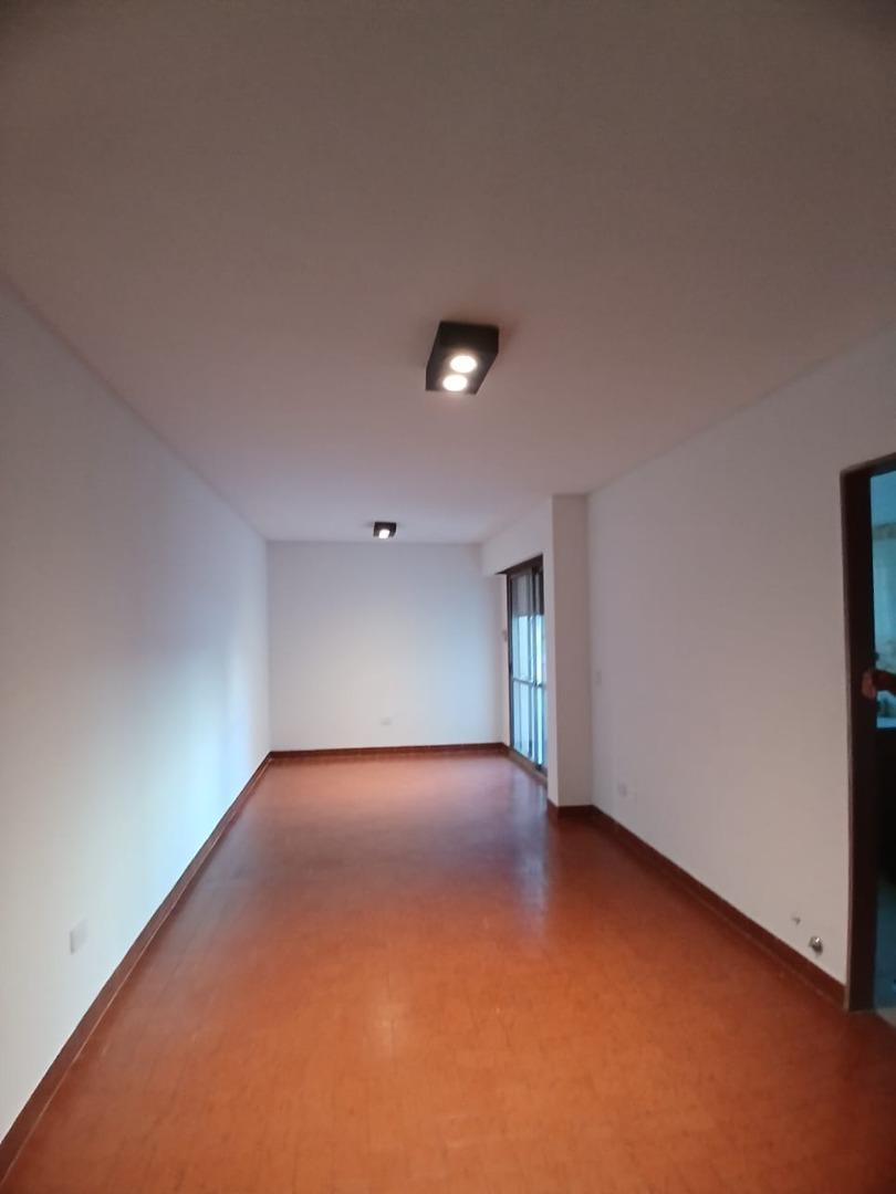 Pueyrredon 2700, Piso 1